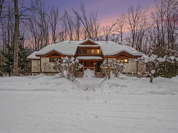 2538 Village Dr #87, Boyne Falls, MI 49713