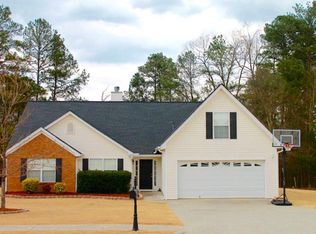 3956 Rock Hollow Dr, Loganville, GA 30052