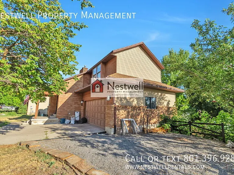 1894 E Kays Creek Dr — Photo 2