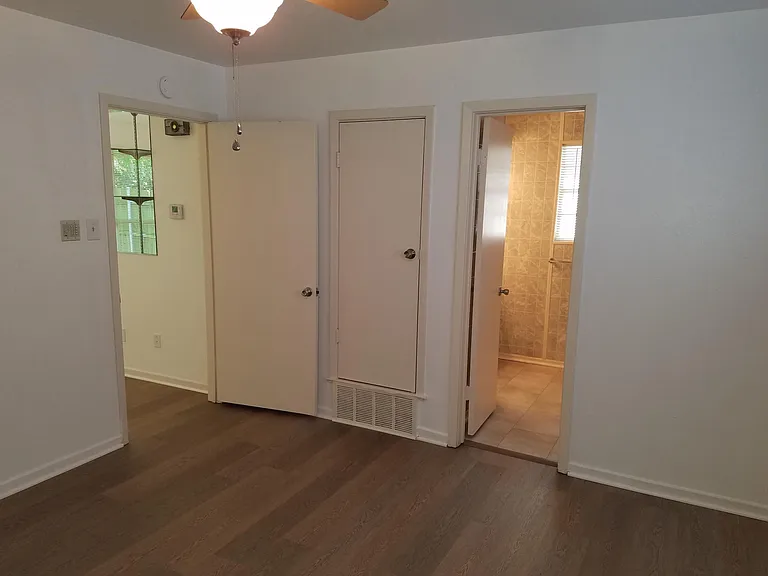 5928 Locke Ave #B — Photo 12