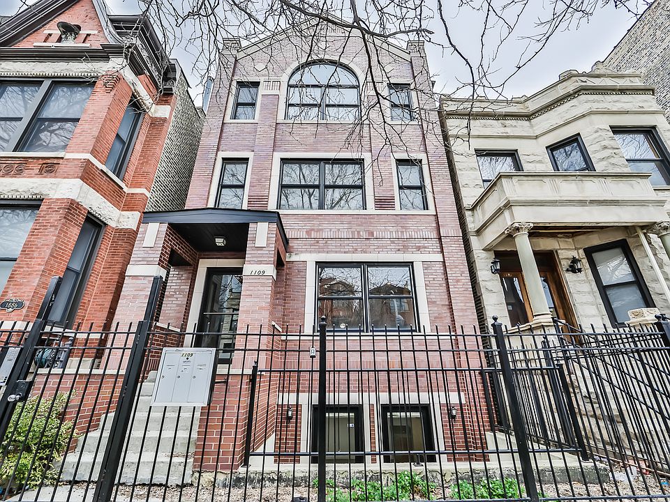 1st image of 1109 N Mozart St #101