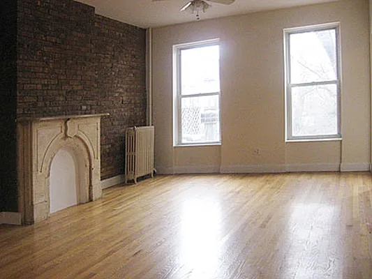 Rented by Awaye Realty Management LLC | media 23