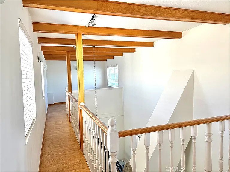 425 S Catalina Ave #4 — Photo 28
