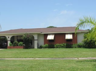 325 NE Orchard St, Pt Saint Lucie, FL 34953
