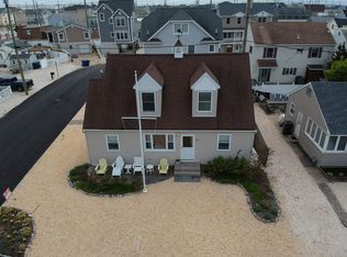 111 Silver Beach Rd, Lavallette, NJ 08735