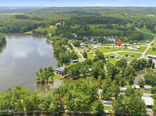 860 Willow Oaks Dr, Decaturville, TN 38329