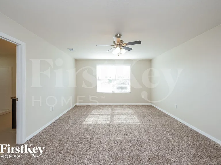 36051 Carriage Pine Ct — Photo 8