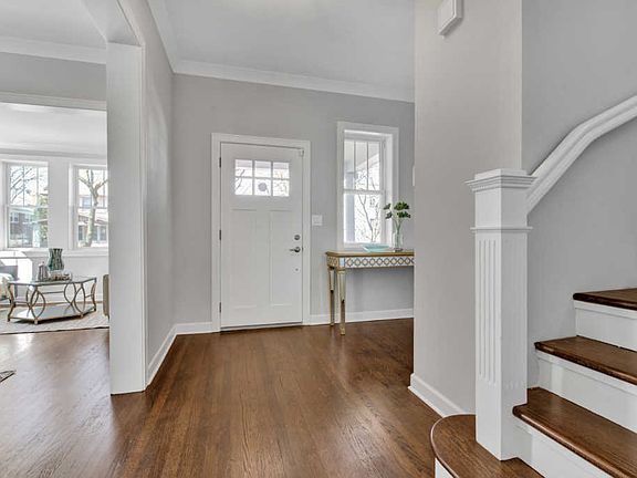 4th image of 6311 N Paulina St
