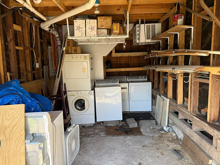 Garage space - laundry and storage