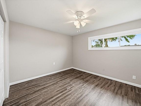 5th image of 8228 Kennedy Ave