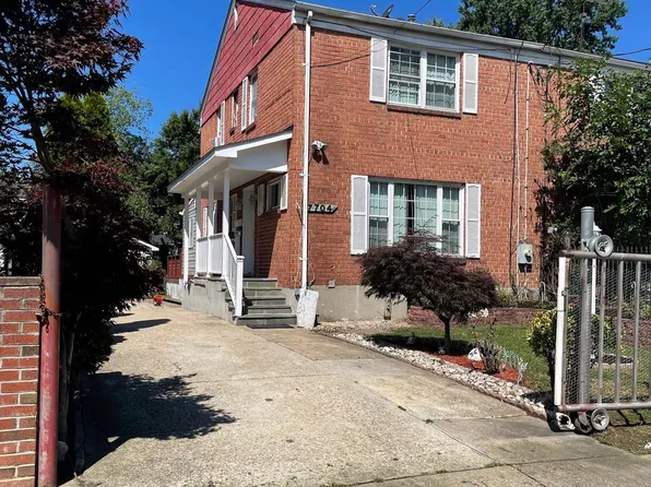 7704 W Park Dr, Hyattsville, MD 20783