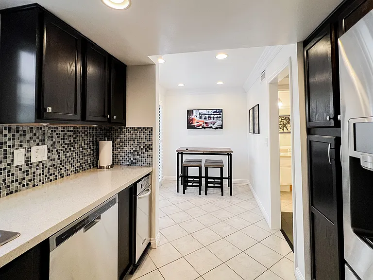 21900 Marylee St #278 — Photo 6