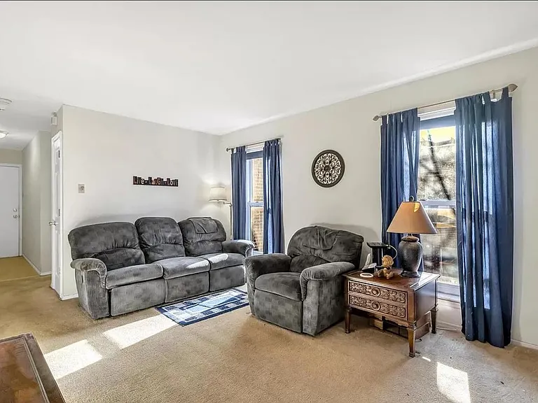 11910 Gravois Rd #3 — Photo 6