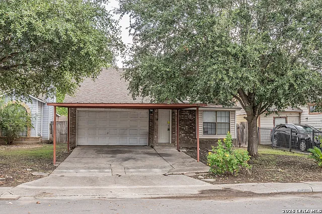 3 bed, 2.0 bath, 1044 sqft, $1,350 — Photo 1