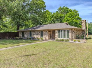 3026 Arapaho Rd, Commerce, TX 75428