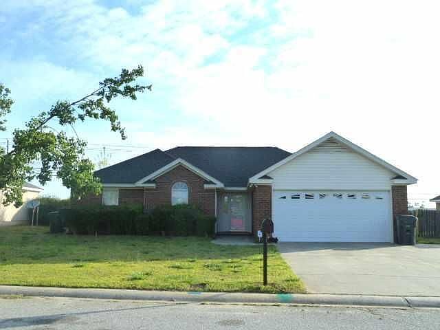 1st image of 108 Summerfield Cir