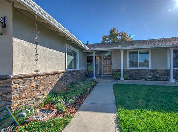 2nd image of 4136 El Coral Way