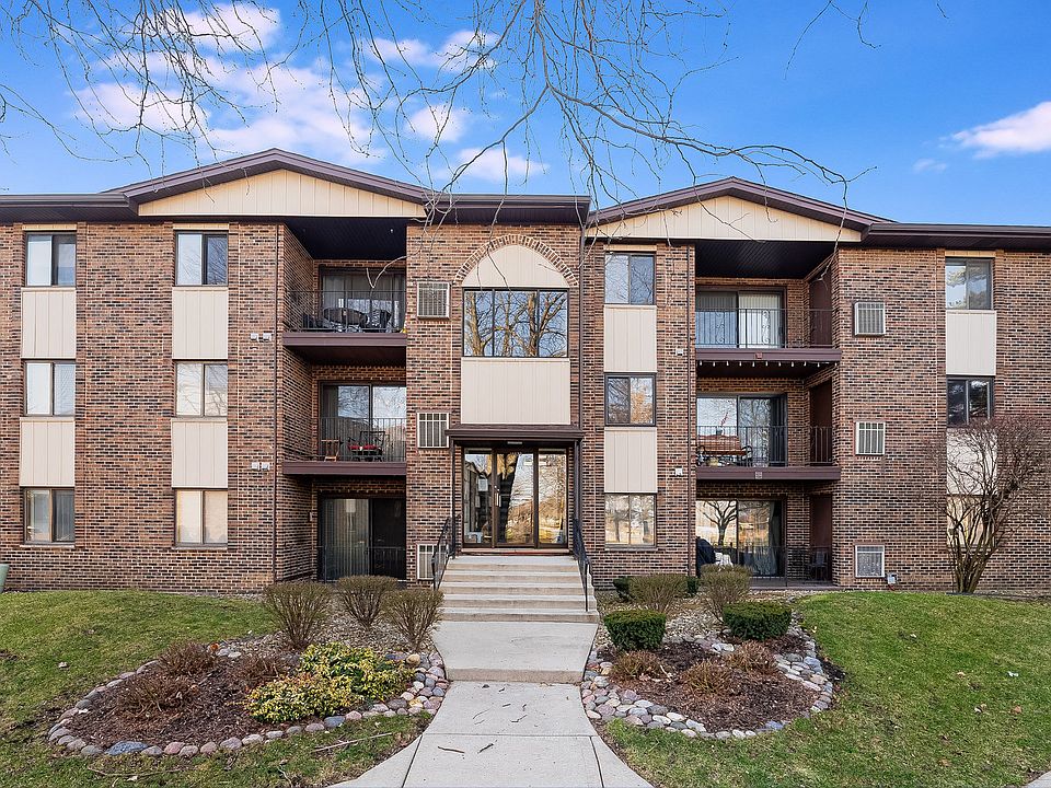 1st image of 14033 Laramie Ave #407