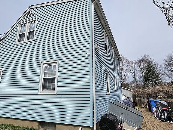 3rd image of 23 Lewis Road