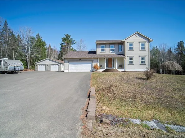 17 Colton Dr, Burton, NB E2V 0E6