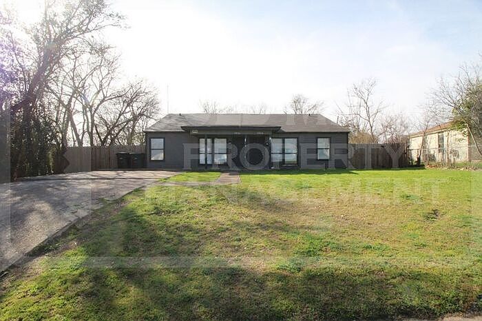1st image of 1914 Alamo Ave #1914