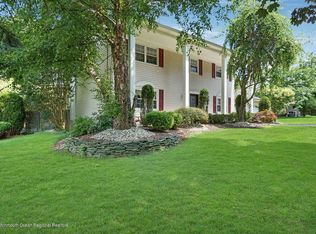 4 Dickinson Ln, Morganville, NJ 07751