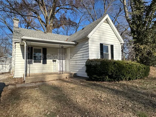 627 S 19th St, Belleville, IL 62226