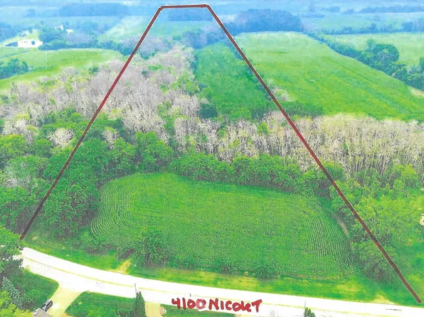 Nicolet Dr, Green Bay, WI 54311