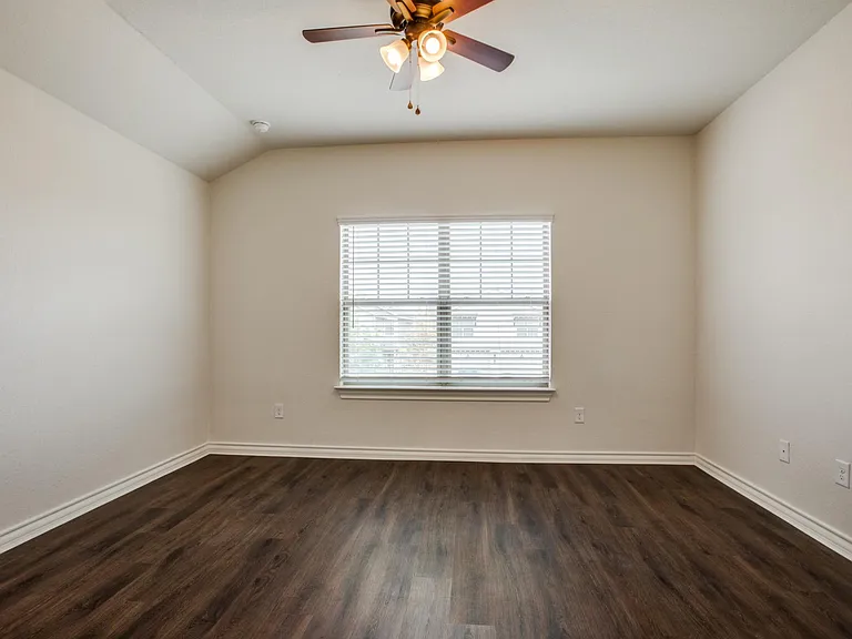 10338 Lynwood Br #101 — Photo 7