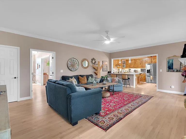 202 Mallowrose Ln — Photo 5