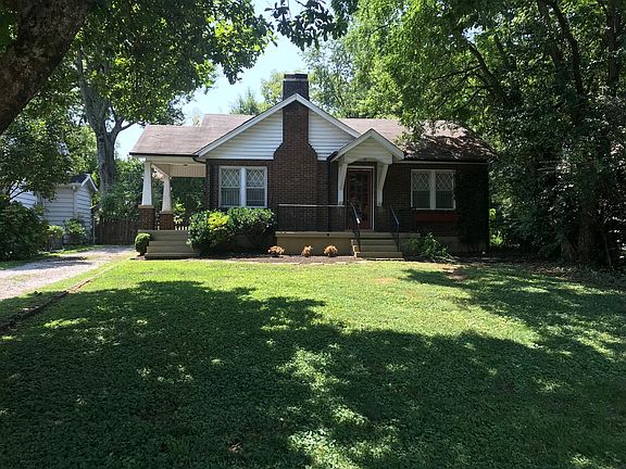 2nd image of 2607 Woodlawn Dr