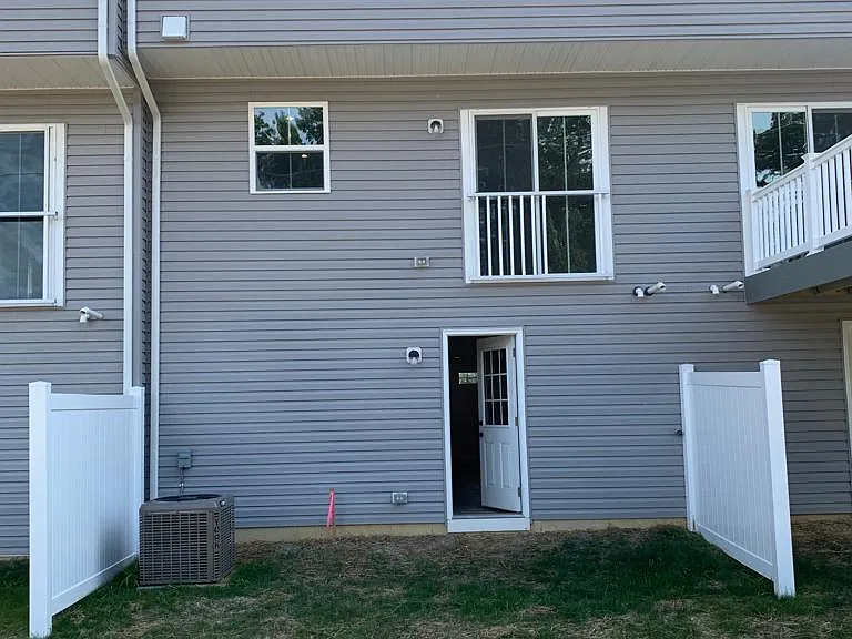 409 Comfort Rd — Photo 25