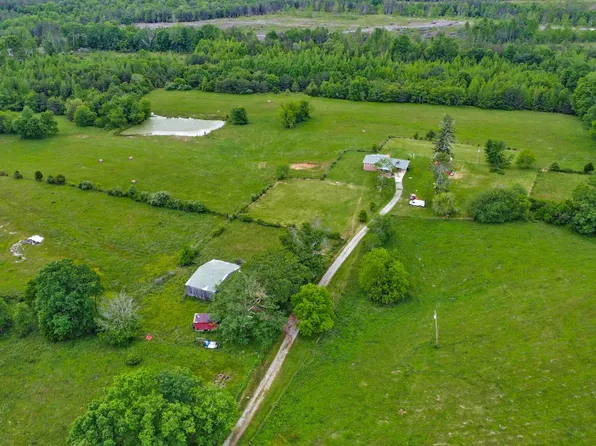 1038 Newton Ln, Crossville, TN 38572