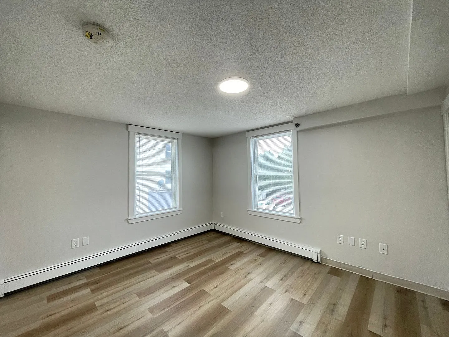 Studio, 1.0 bath, 264 sqft, $1,195 — Photo 3