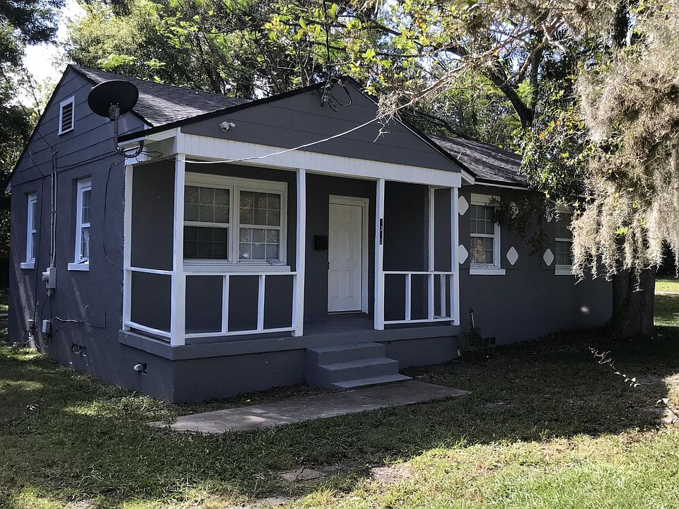 1st image of 1380 Carvill Ave