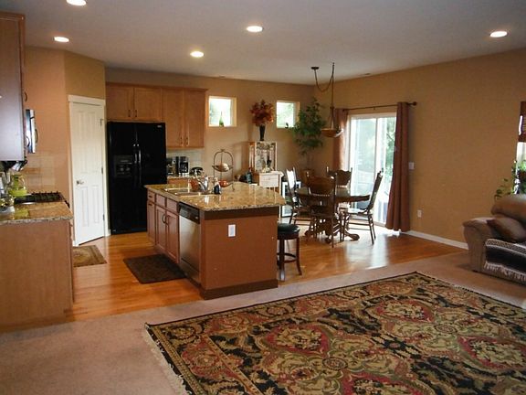3rd image of 8302 82nd Ave NE