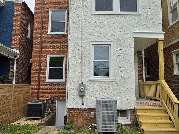 2nd image of 2127 Maplewood Ave