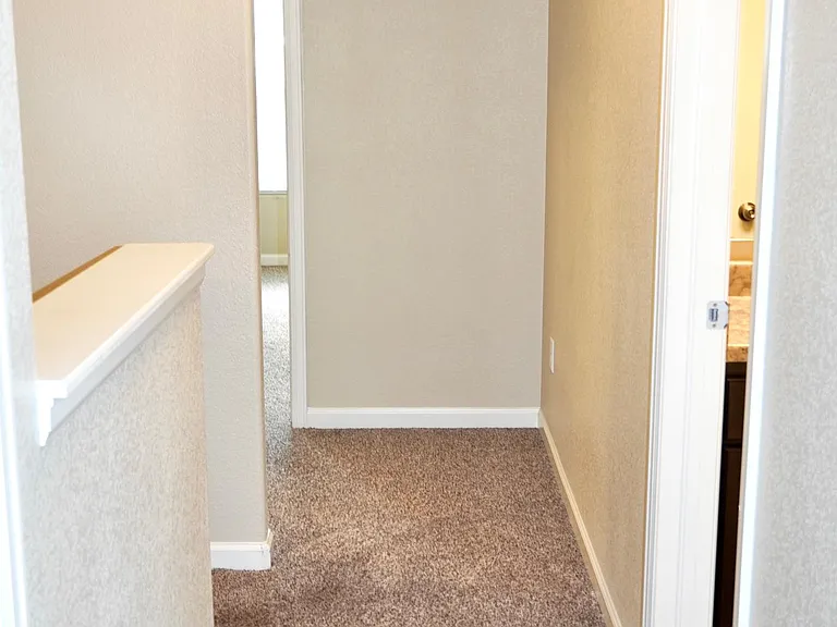 5609 Shamrock Hts — Photo 6