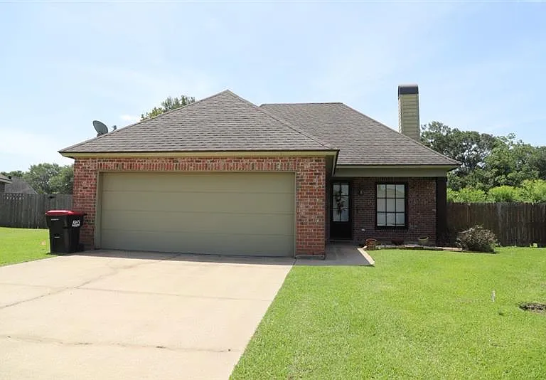 222 Bald Eagle Dr — Photo 1