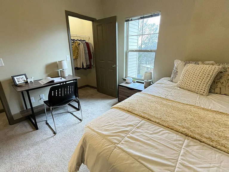 With 4 unique bedroom layouts and an open kitchen & living room, we know you'll feel right at home in one of our 4-Bed, 4-Bath flats! With 4 unique bedroom layouts and an open kitchen & living room, we know you'll feel right at home in one of our 4-Bed, 4