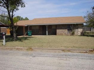 1519 Avenue B, Graham, TX 76450