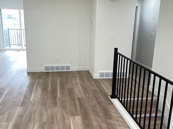 5th image of 9030 S Kenyon Cir