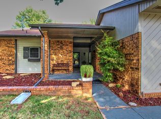 10109 Saint Helens Dr, Yukon, OK 73099