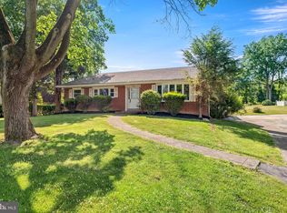 244 Old State Rd, Berwyn, PA 19312