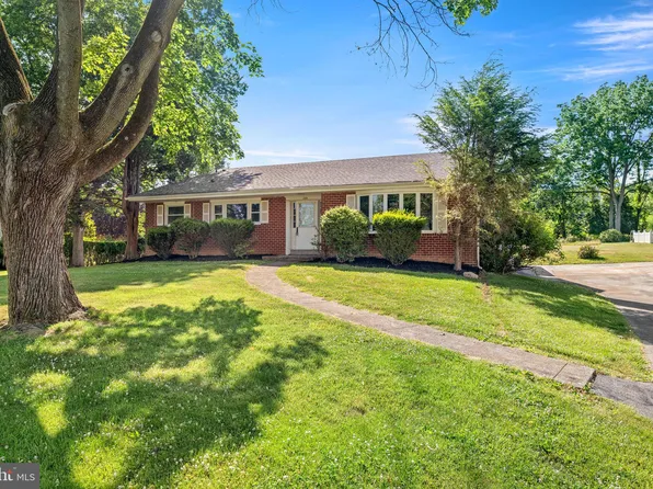 244 Old State Rd, Berwyn, PA 19312