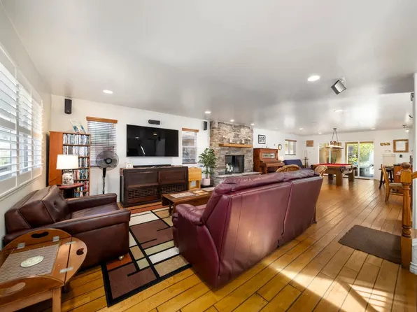 3464 Carlsbad Blvd, Carlsbad, CA