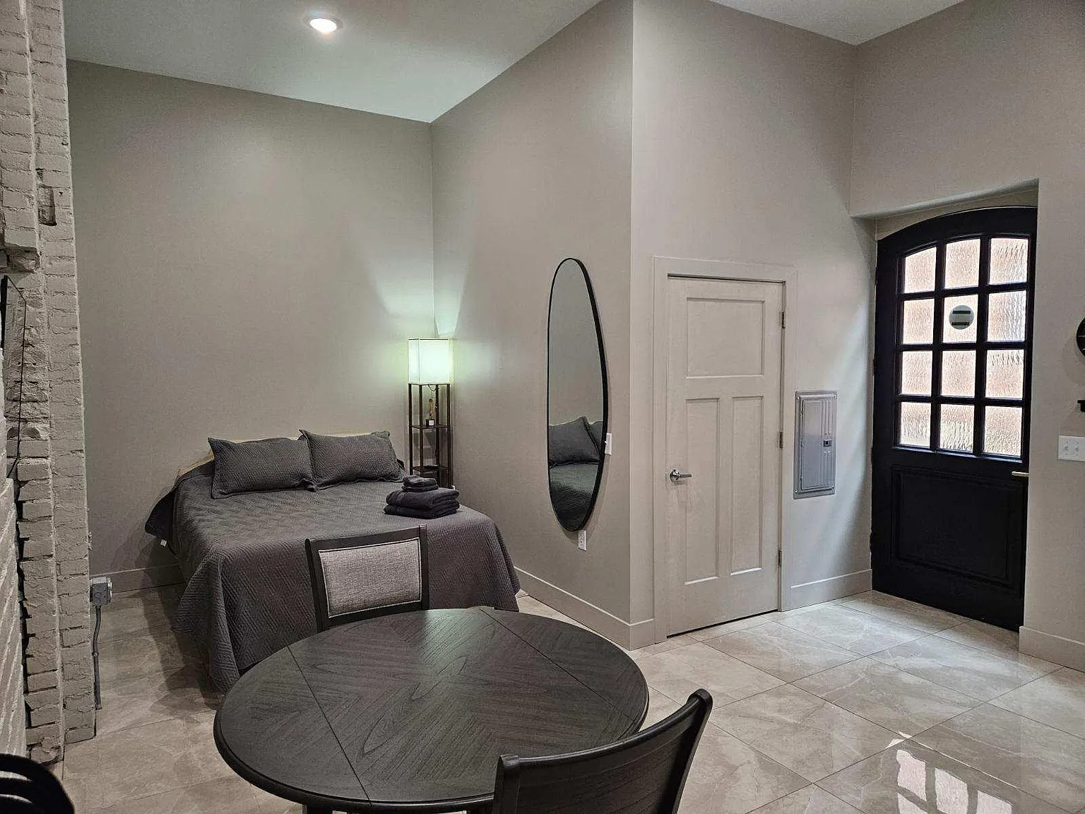 Studio, 385 sqft, $1,500 — Photo 3