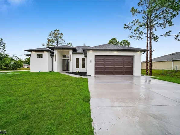 1901 Cedar Ave N, Lehigh Acres, FL 33971