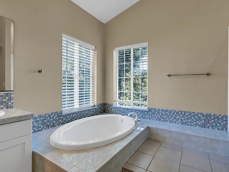 3857 Eagle Pkwy — Photo 28