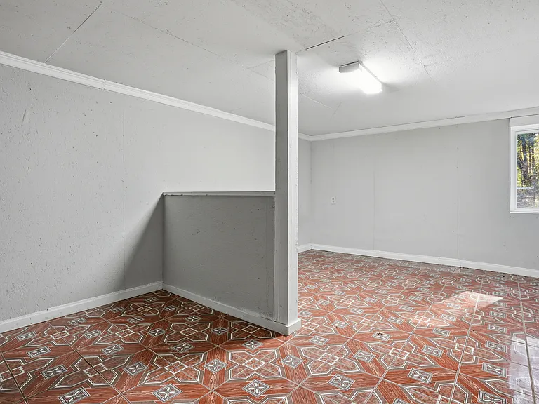 345 Brannan Rd — Photo 20
